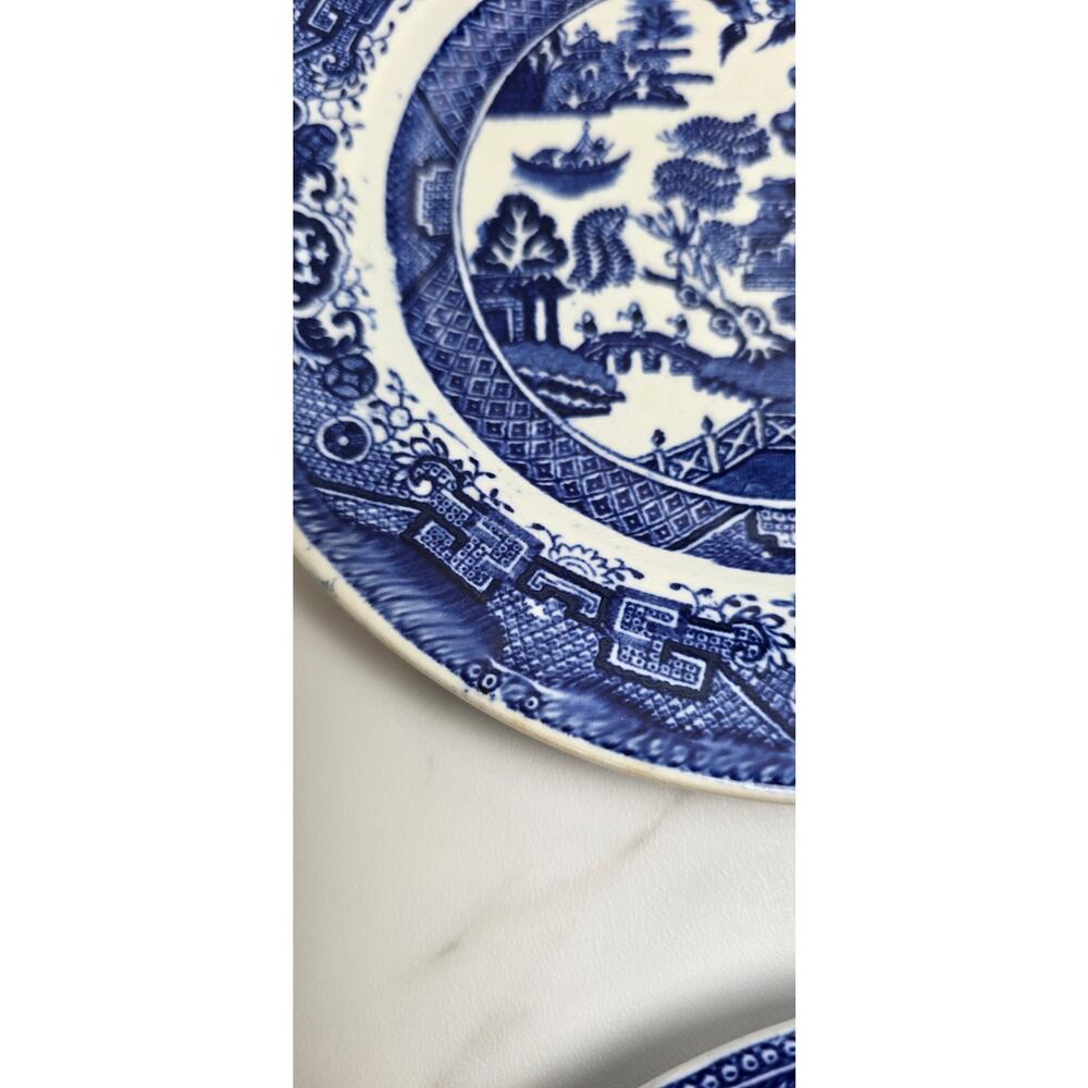 Antique Willow WARE England Blue set of 2 plates flaws see photos - Picture 8 of 11